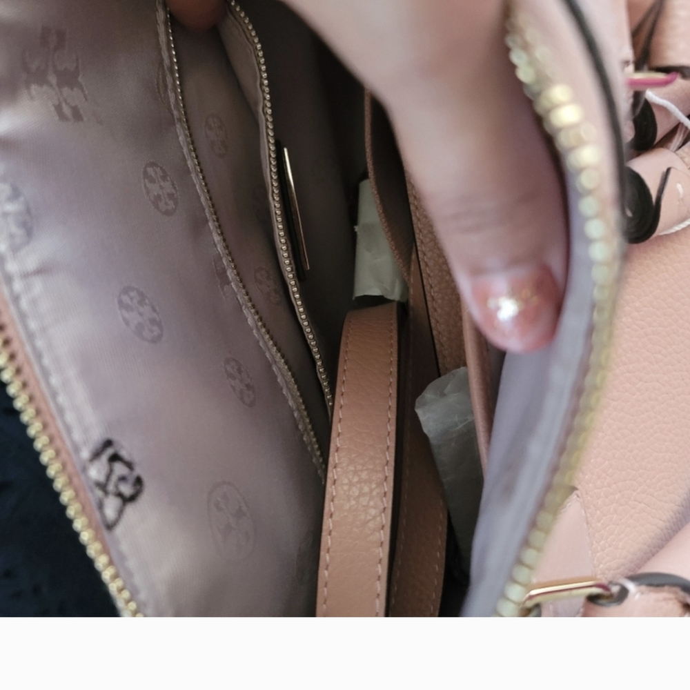 Tory Burch Purse - Picture 13 of 16